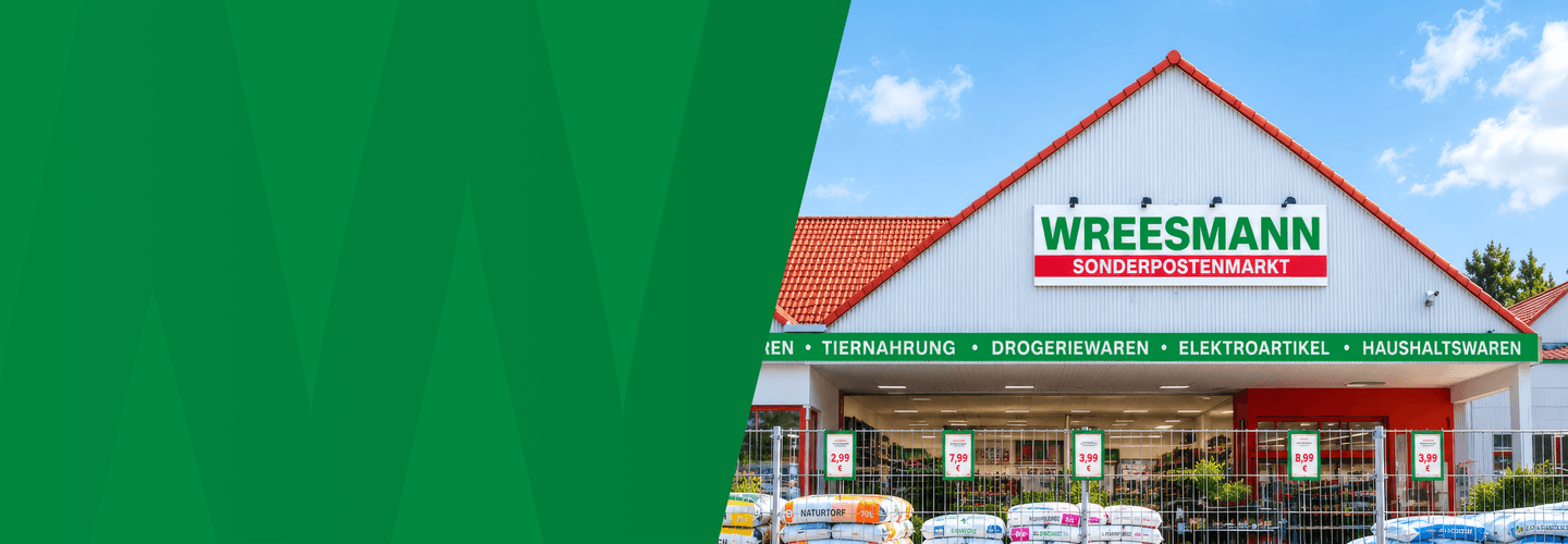 Wreesmann-Sonderpostenmarkt mit rotem Dach und Schriftzug